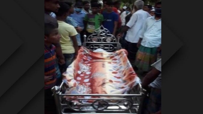 মাটি কাটতে গিয়ে ২৫ বছর পূর্বের অক্ষত মৃতদেহ উদ্ধার!