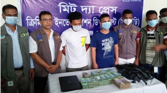 চাকরি যাওয়ার পর কৌশলে কোটি টাকা সরিয়ে ফেললেন ব্যাংক কর্মকর্তা