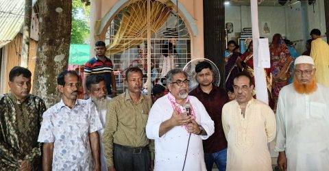 পুজা মন্ডপে অসুর ড. ইউনুস, ভারতে পলাতক আ’লীগের ইন্ধন দেখছেন প্রিন্স