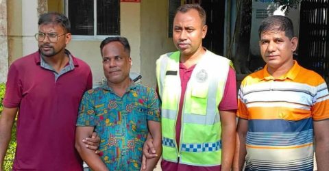 আল্লাহ তুই দেখিস, বৃদ্ধের ছেলের করা মামলায় এক আসামী গ্রেপ্তার